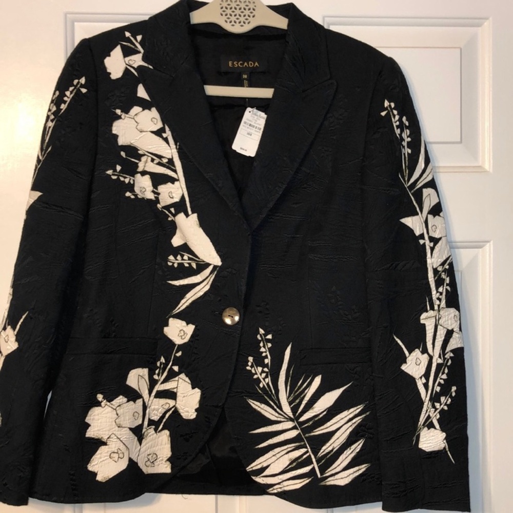 NWT Escada blazer size 38/8